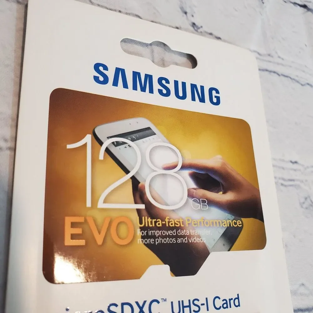 NEW Samsung 128 GB EVO Sealed Package MicroSDXC UHS-I Card Memory‎ Card